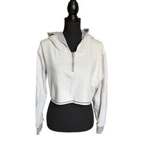 P'tula Cropped 1/2 Zip Hoodie (Light Heathered Grey) - Medium